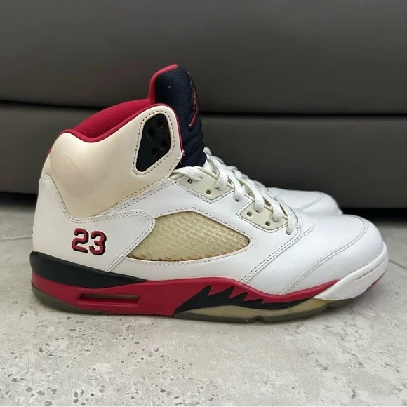 Jordan 5 Retro Sneaker Size 11 Men